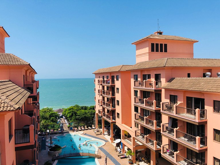 Studio em Jurerê melhor resort pé na areia JBV464 Seazone