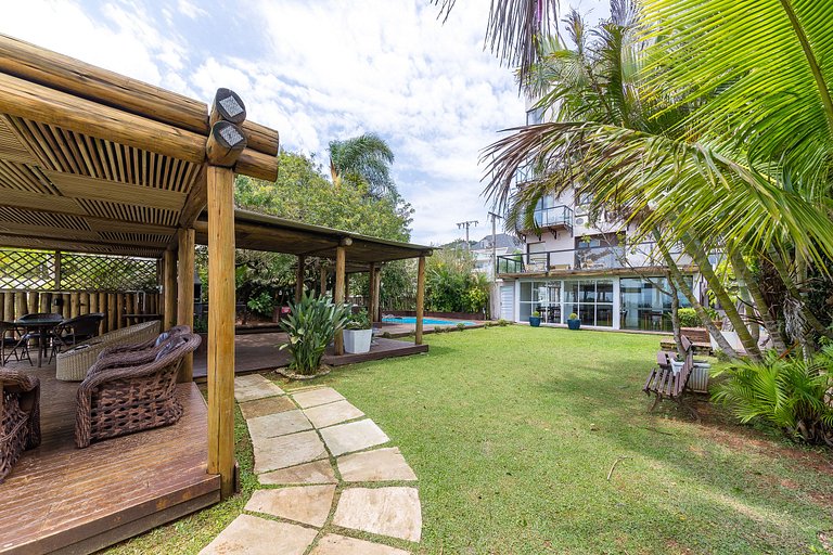 Apartamento en Jurerê maravilloso pie en arena JBM302Seazone