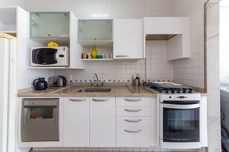 Apartamento em Jurerê enorme próximo da praia AYA201 Seazone