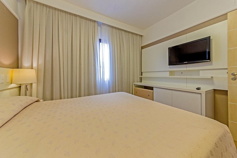 Suite vista mar y piscina resort en Jurerê JBV462 Seazone