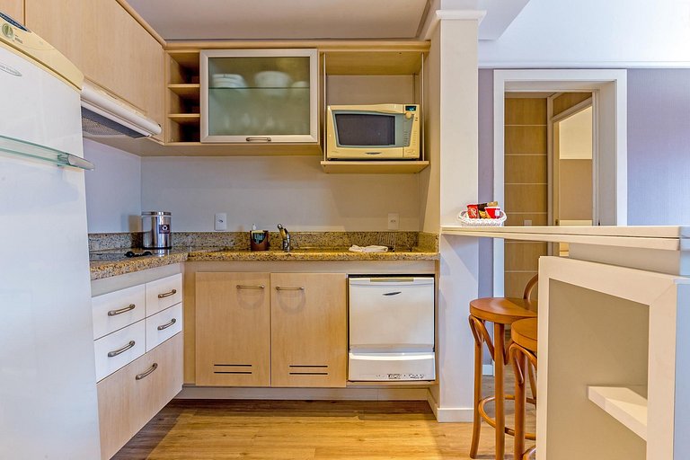 Suite vista mar y piscina resort en Jurerê JBV462 Seazone