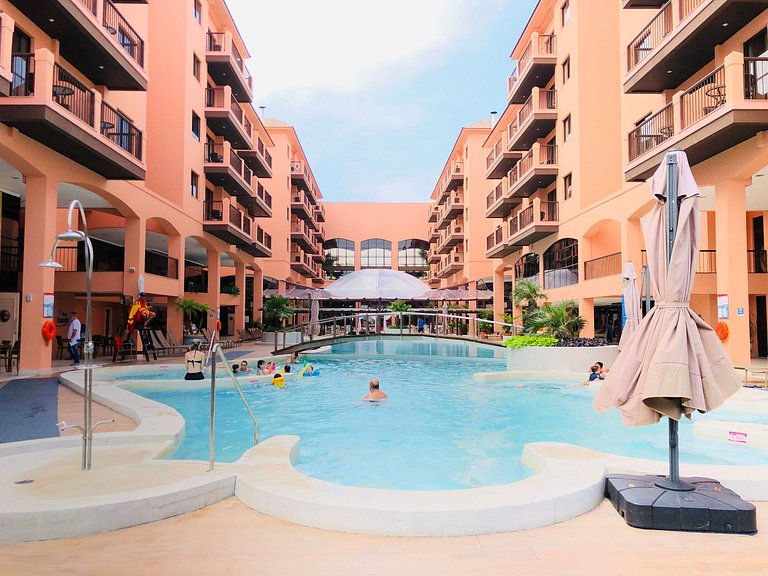 Apartamento em Jurerê melhor resort vista mar JBV242 Seazone