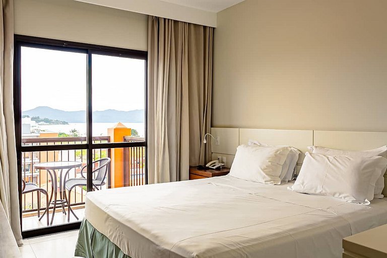 Estudio en Jurerê mejor resort lujo vista mar JBV465 Seazone