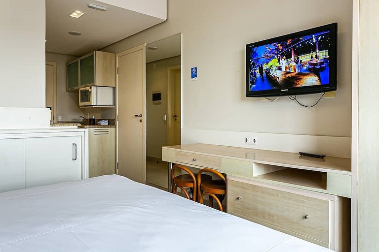 Studio em Jurerê melhor resort luxo vista mar JBV465 Seazone