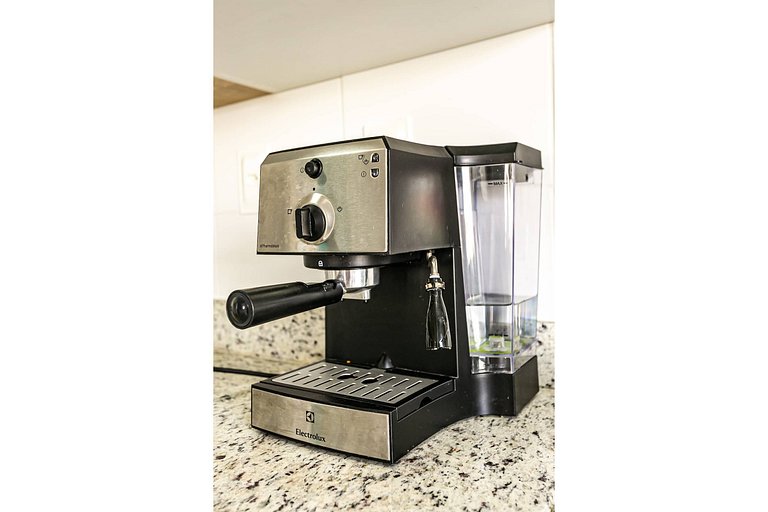 Excelente apartamento 10min de la playa de Jurerê SGA202