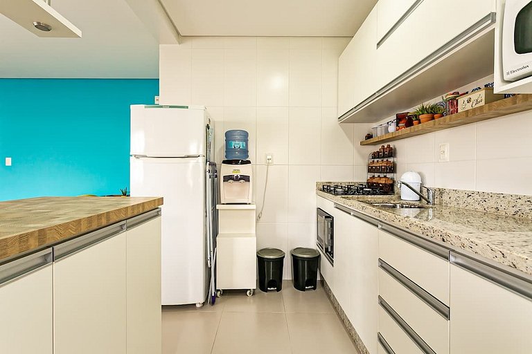 Excelente apartamento 10min de la playa de Jurerê SGA202