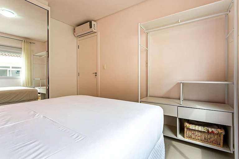 Excelente apartamento 10min de la playa de Jurerê SGA202