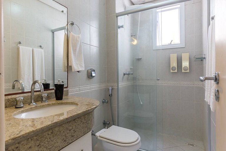 Apartamento em Jurerê amplo aconchegante ótimo VDI208Seazone