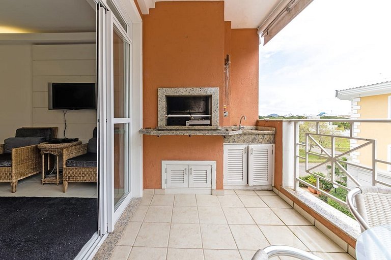 Apartamento em Jurerê amplo aconchegante ótimo VDI208Seazone