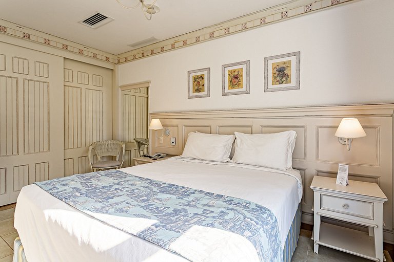 Suíte em Jurerê melhor resort beira mar ILC2108 Seazone