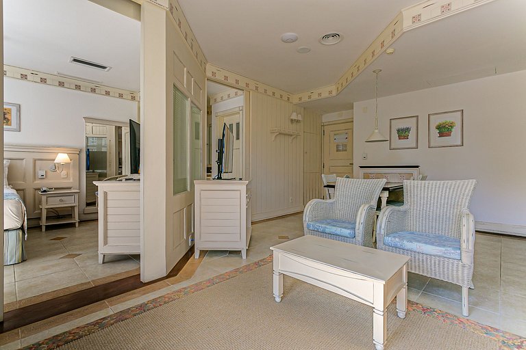 Suite Resort con vistas a la piscina ILC4102