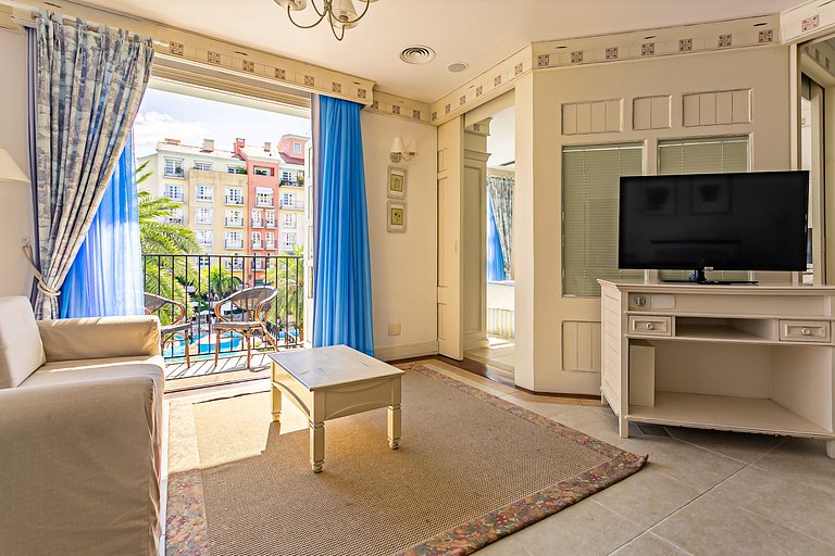 Suite Resort con vistas a la piscina ILC4102