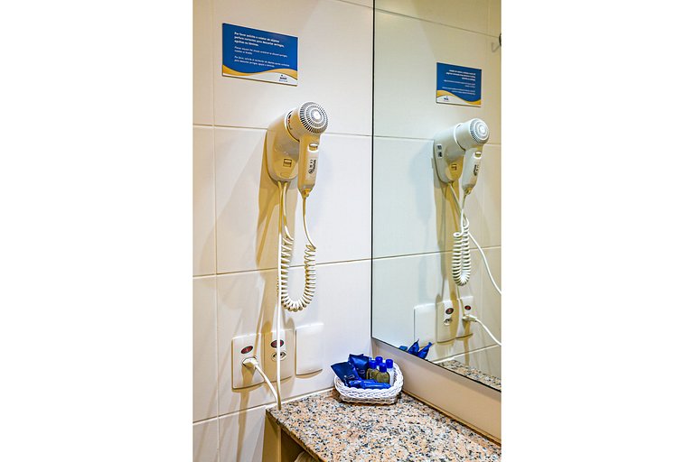 Suíte em Jurerê resort de luxo pé na areia JBV108 Seazone