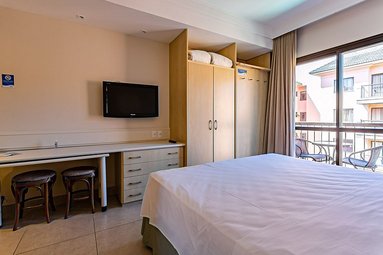 Studio em Jurerê com vista piscina em resort JBV334 Seazone