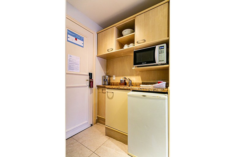 Studio em Jurerê com vista piscina em resort JBV334 Seazone