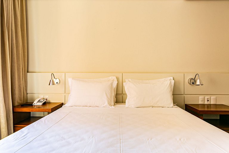 Apartamento con vistas a la piscina y al mar en Jurere - JBV