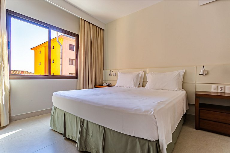 Apartamento con vistas a la piscina y al mar en Jurere - JBV