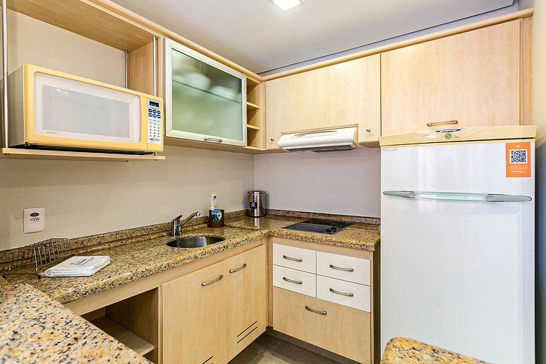 Apartamento con vistas a la piscina y al mar en Jurere - JBV