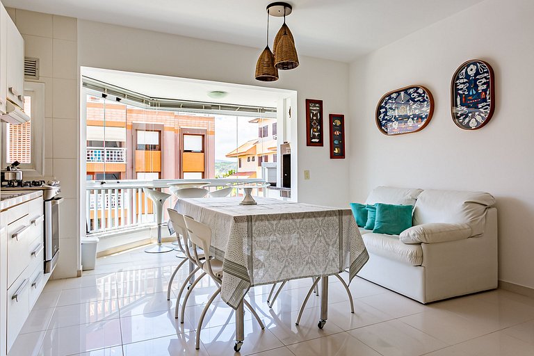 Apartamento con balcón en Open Shopping Jurerê