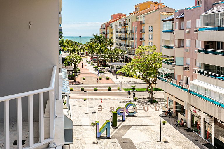 Apartamento con balcón en Open Shopping Jurerê