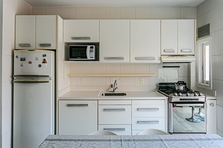 Apartamento con balcón en Open Shopping Jurerê