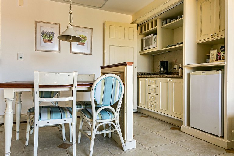 Linda suíte em resort frente ao mar Jurere ILC3401