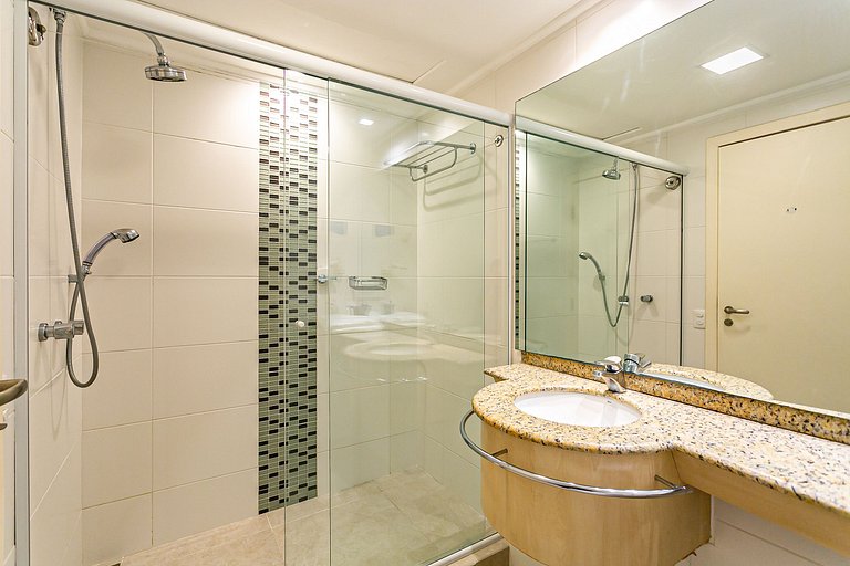 Studio em Jurerê suíte com linda vista resort JBV252 Seazone