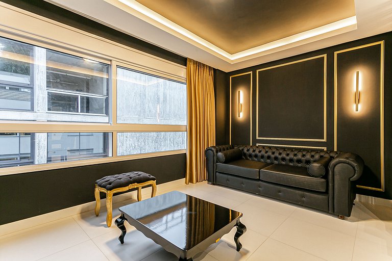 Apto de 2 andares com jacuzzi em Jurerê JRR410