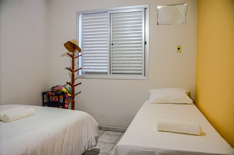 Cómodo apartamento a 200m de Praia do Forte CEE202 Seazone