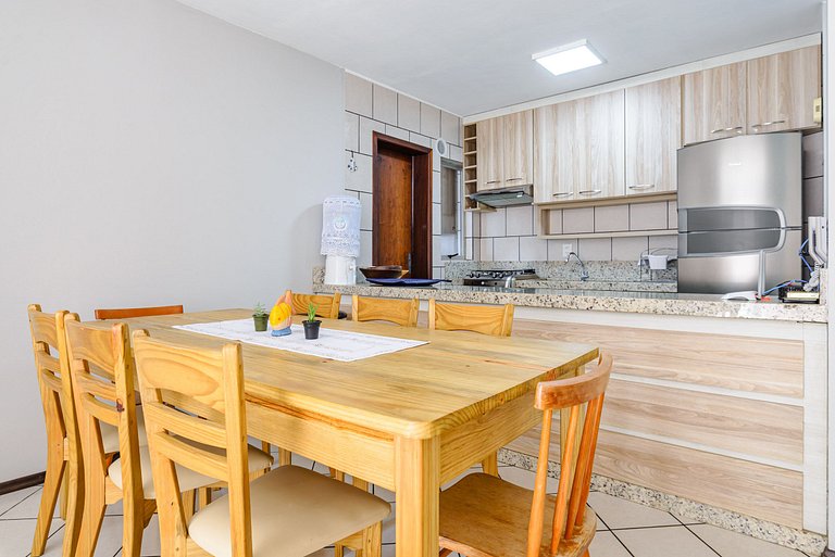 Confortável apto a 3min da Praia Bombinhas CRA304