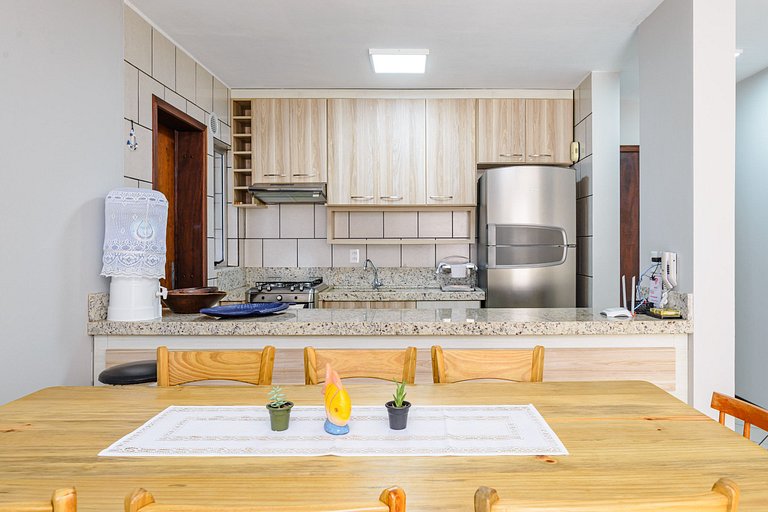 Cómodo apto a 3min de la playa de Bombinhas CRA304