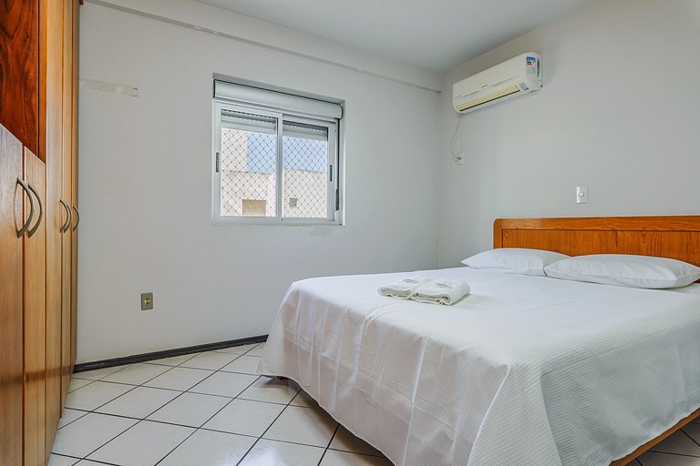 Cómodo apto a 3min de la playa de Bombinhas CRA304