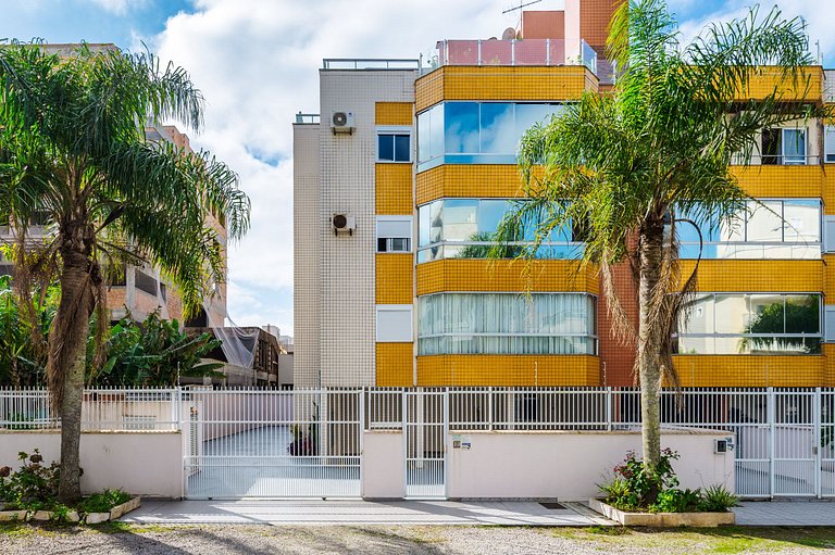 Cómodo apto a 3min de la playa de Bombinhas CRA304