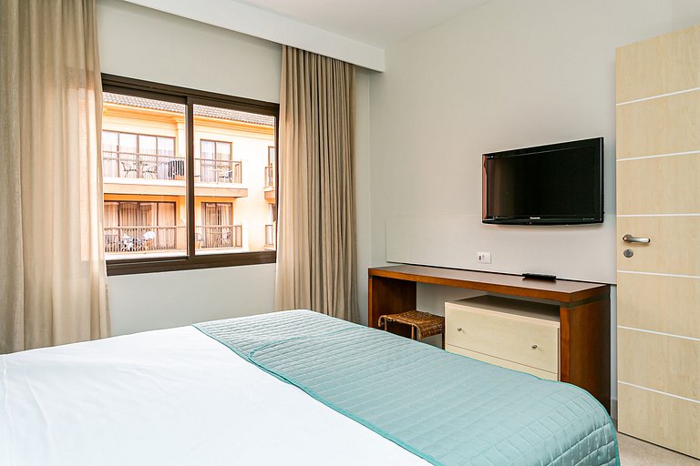 Suite c/vista piscina resort de lujo Jurerê JBV348