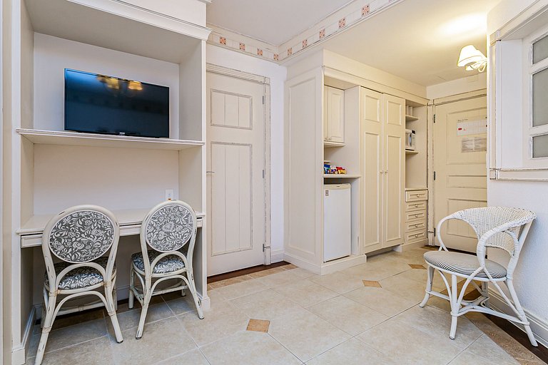 Studio fantástico com vista para piscina ILC2414