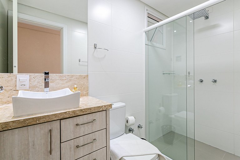 Apto novo c/ churrasqueira a 350m da praia RTG101