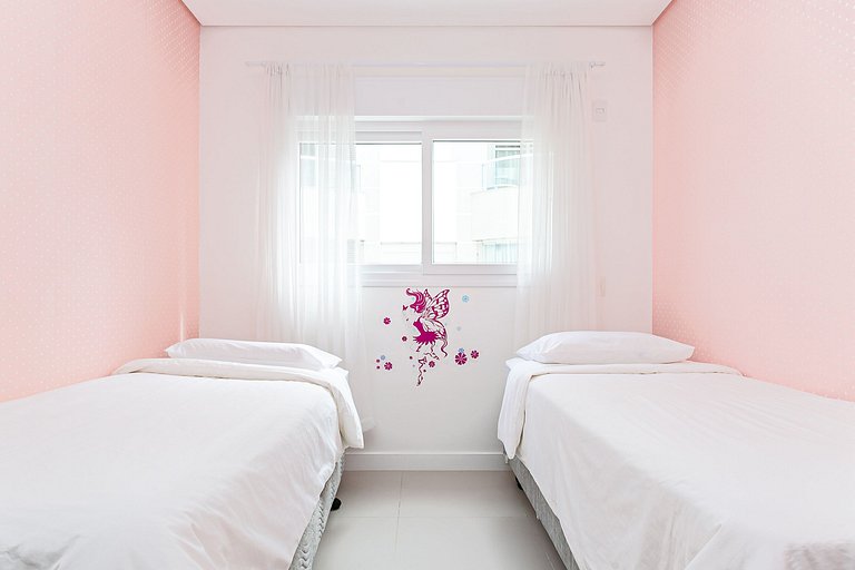 Apto novo c/ churrasqueira a 350m da praia RTG101