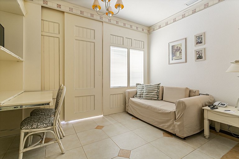 Increíble estudio con vistas a la piscina ILC1406