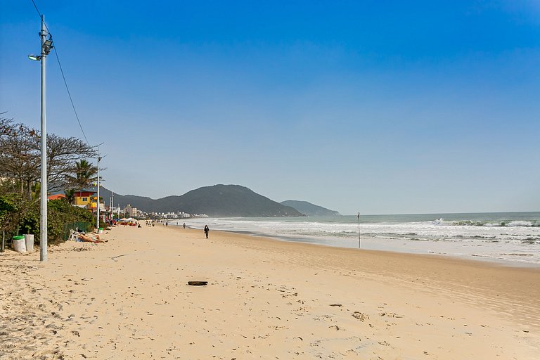 Apto novo a beira da praia dos Ingleses MHR308