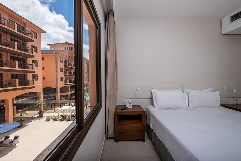 Hermoso apto c/ piscina en complejo de lujo JBV152