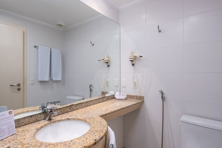 Gran apto c/piscina en resort de lujo en Jurere JBV157