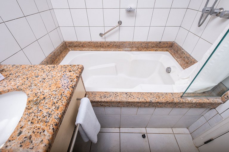 Linda suíte c/ piscina em resort de luxo JBV232