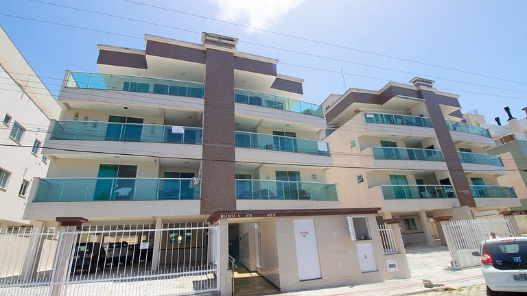 Agradable piso en el centro de Bombinhas CAA103