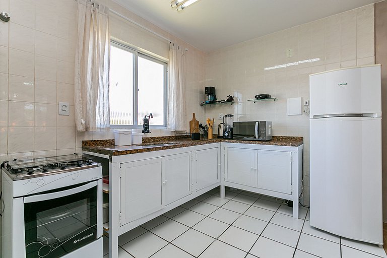 Belo apto a 750 m da praia dos Ingleses LGR204