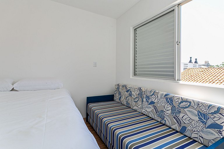 Belo apto a 750 m da praia dos Ingleses LGR204