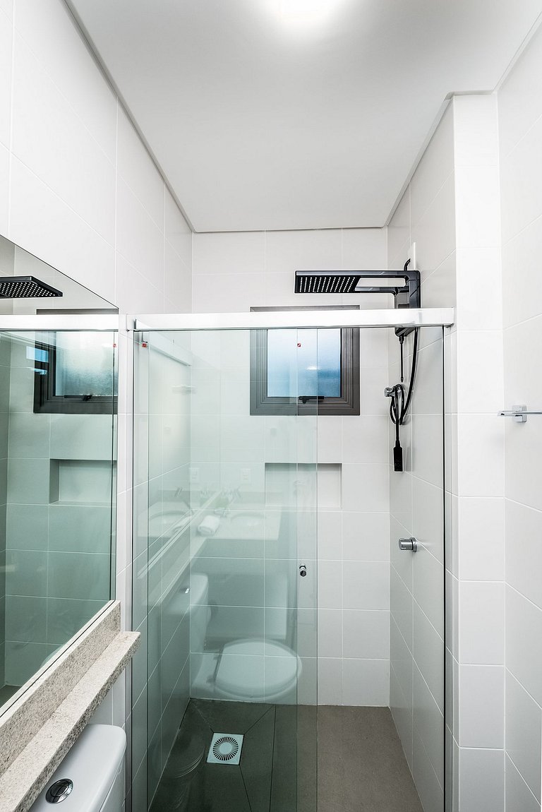 Loft confortável a 750m da praia de Canas TPS312