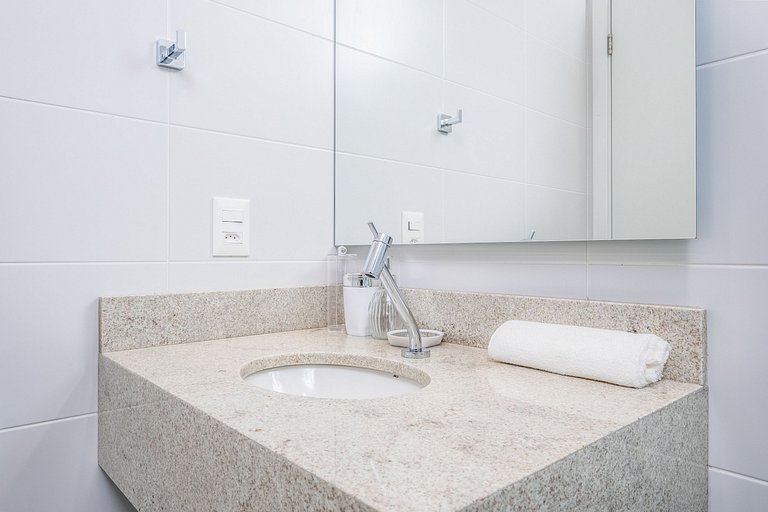 Loft novo a 750m da praia de Canas TPS208