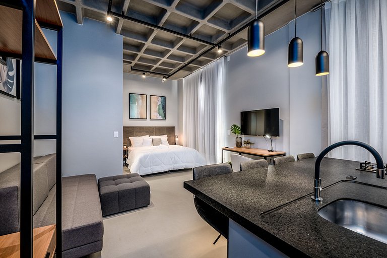 Hermoso loft a 750m de la playa de Canas TPS212