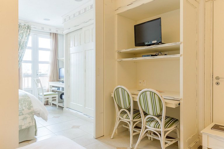 Hermoso estudio en resort de lujo en Jurerê ILC4104