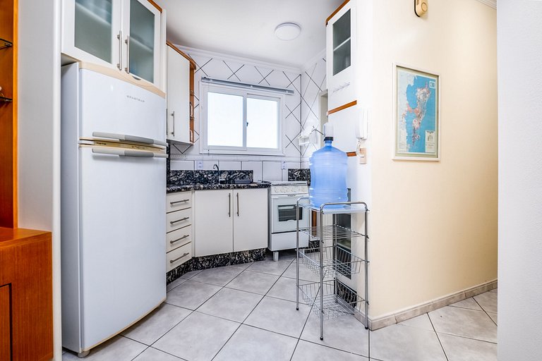 Apto c/churrasq a 10min da praia de Jurerê RFL203